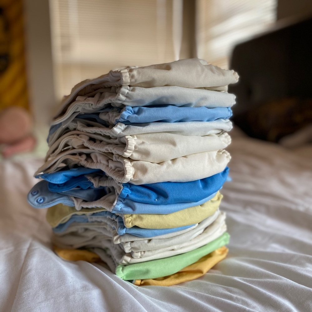 Lot of 16 BumGenius Cloth Diapers & Inserts